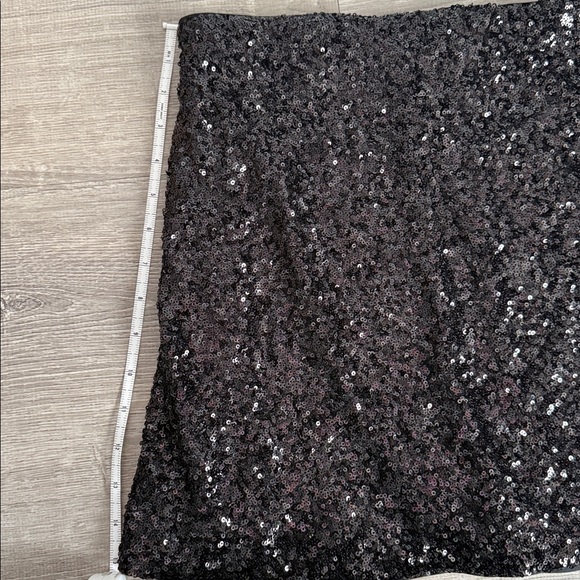 Abercrombie & Fitch Scarlett Sequins Black Mini Skirt - Picture 5 of 5